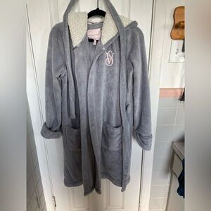 Victoria's Secret Soft Gray Robe with Hood